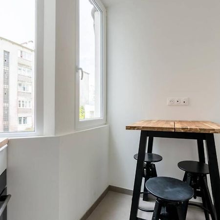La Chambre Liberte 1, Sdb Privative Et Tv, Cuisine Salon Partages, Confort Et Hypercentre Brest Luaran gambar
