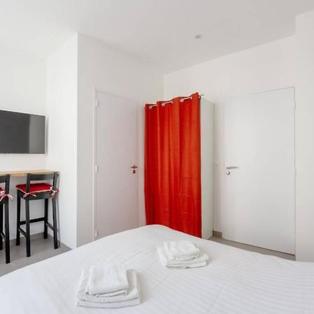 La Chambre Liberte 1, Sdb Privative Et Tv, Cuisine Salon Partages, Confort Et Hypercentre Brest Luaran gambar