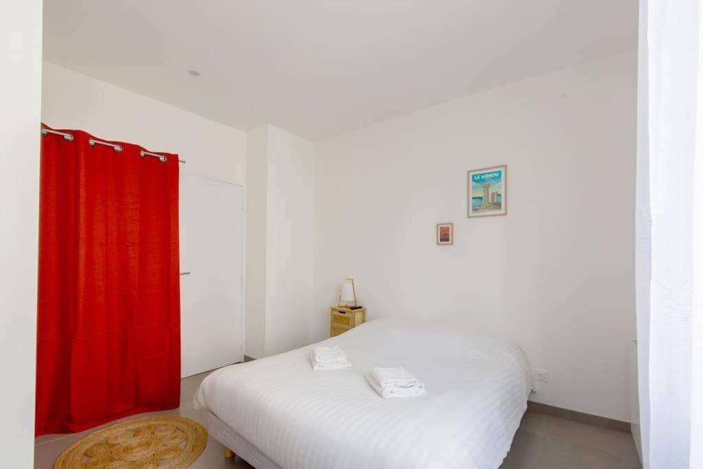 La Chambre Liberte 1, Sdb Privative Et Tv, Cuisine Salon Partages, Confort Et Hypercentre Brest Luaran gambar
